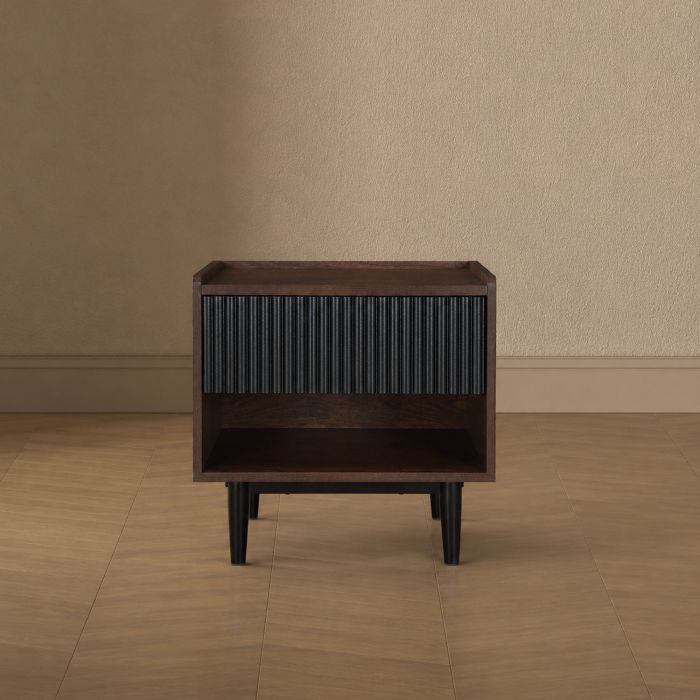 Duane 20" Fluted Nightstand (1-Drawer)